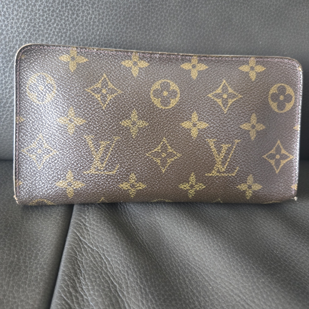Louis Vuitton Monogram Open Zip Long Wallet (Zipper Pull Missing)
